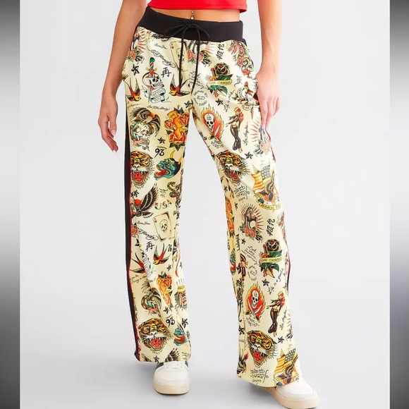 Ed Hardy Pants - Ed Hardy Black and Cream Tattoo Inspired Graphic Sweat Pants NWT